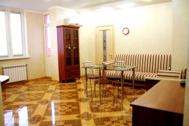 Квартира посуточно в Киеве на ул. Бориса Гмыри, 2