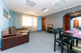 Квартира посуточно в Киеве на бул. Леси Украинки, 10
