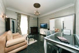 Квартира посуточно в Киеве на ул. Горького, 25