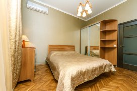 Квартира посуточно в Киеве на ул. Крещатик, 21