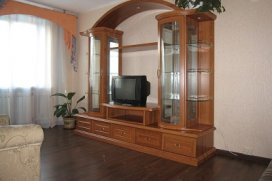 Квартира посуточно в Киеве на ул. Николая Островского, 7