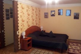Квартира посуточно в Киеве на ул. Луначарского, 24