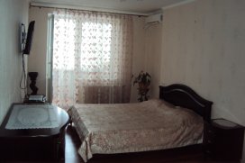 Квартира посуточно в Киеве на ул. Михаила Драгоманова, 1