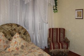 Квартира посуточно в Киеве на ул. Гната Юры, 3