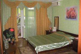 Квартира посуточно в Киеве на ул. Ованеса Туманяна, 8