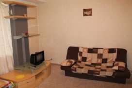 Квартира посуточно в Киеве на ул. Энтузиастов, 3