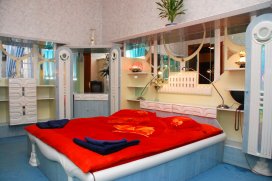 Квартира посуточно в Киеве на ул. Бассейная, 5Б