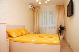 Квартира посуточно в Киеве на ул. Мечникова, 7А