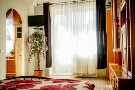 Квартира посуточно в Киеве на ул. Красноткацкая, 22