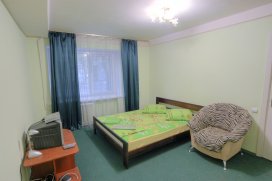 Квартира посуточно в Киеве на ул. Саксаганского, 87
