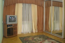 Квартира посуточно в Киеве на ул. Волгоградская, 18