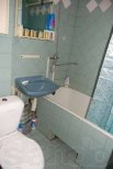Квартира посуточно в Киеве на ул. Салютная, 27