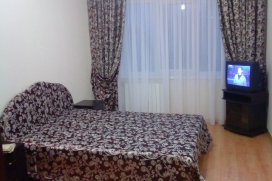 Квартира посуточно в Киеве на ул. Стадионная, 14